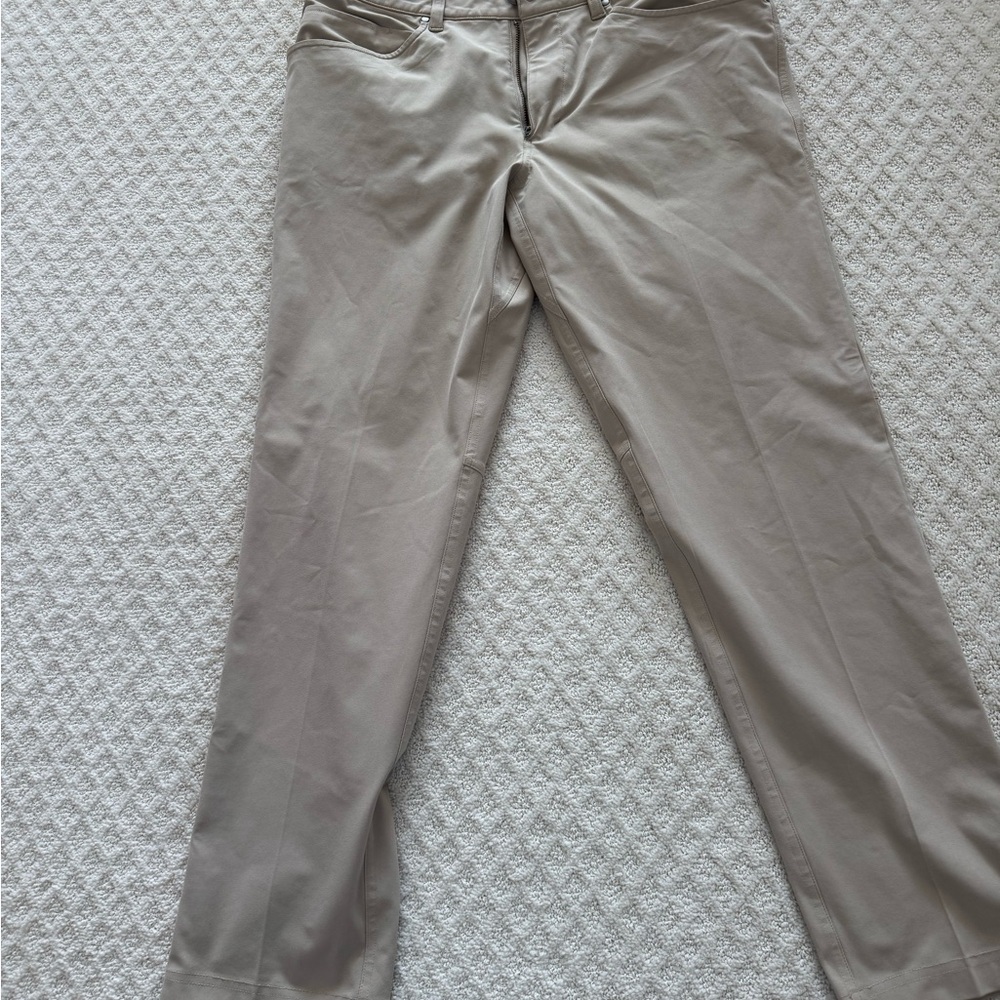 lululemon Men's abc Light Beige Chino Pants